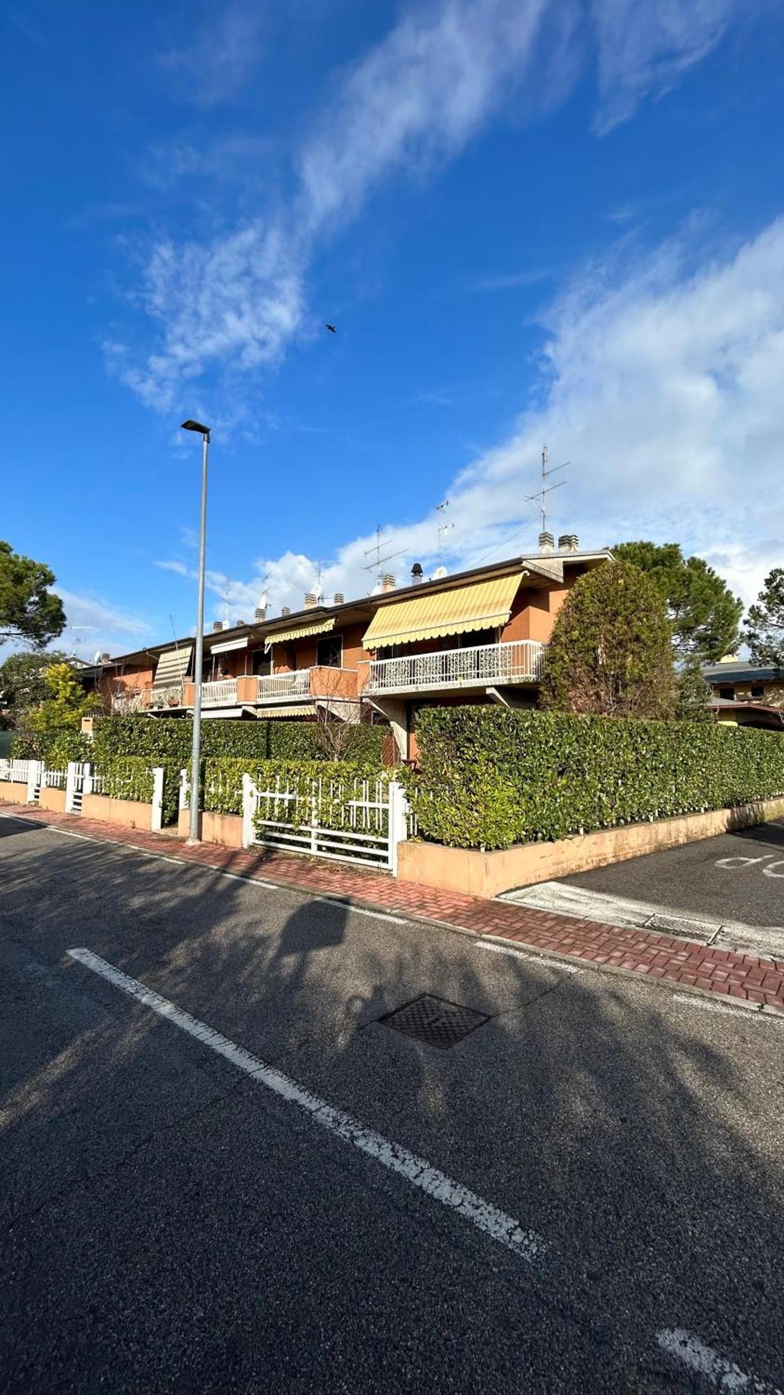 Sandy Apartment Sirmione Exterior photo